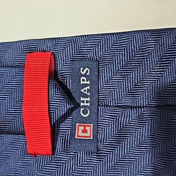 Chaps Men's Navy Blue Necktie 👔 - Picture 3 of 7
